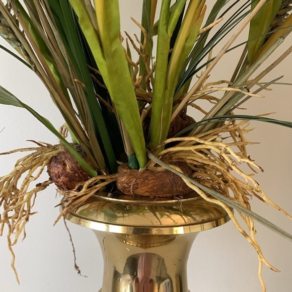 Brass pedestal‎ vase calla Lilly arrangements dry and faux greenery home decor - Picture 7 of 16